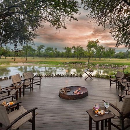 Onguma Forest Camp Namutoni Ngoại thất bức ảnh